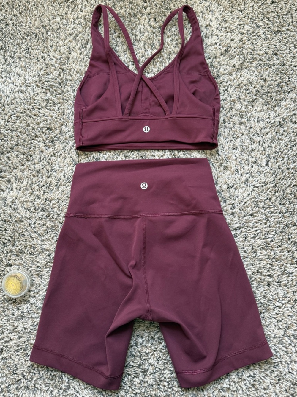 Lululemon size 4 set in maroon/burgundy - Picture 2 of 14